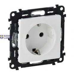 2P+E socket with shut. Valena Life -German std -VDE compliant -16A -250V~ -white
