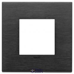 Plate 2M metal brushed black