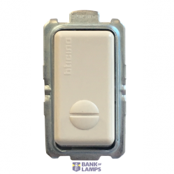 PUSHBUTT.NO 1P 10A+LIGHT