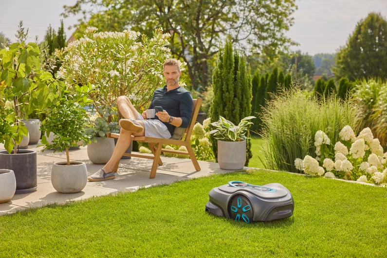 Gardena - Robotic lawnmower smart SILENO max 700 m² - Tools and Home Improvements