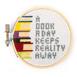 Kikkerland - Books Mini Cross Stitch Embroidery - (GG271) - Toys