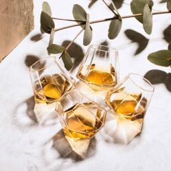 Mad Monkey - Diamond Shot Glasses - Set of 4 - Home and Kitchen