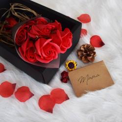 Red Rose Black Box (04470)